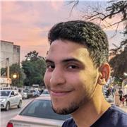 University student at Sorbonne University proposing English lessons or help with homework.